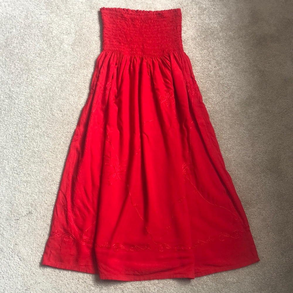 Empire waist halter dress 👗